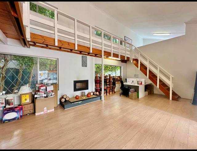 BUSINESS PROPERTY TO RENT IN BEACH ESTATE